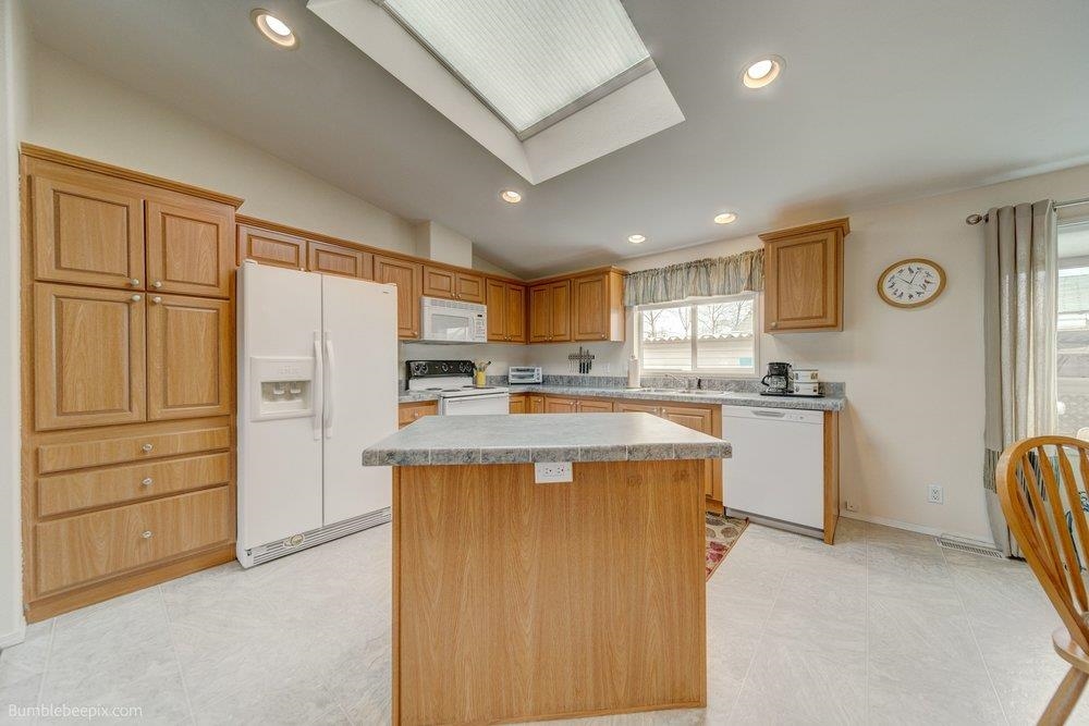 19414 East Augusta Lane Spokane Valley, WA 99016 - Photo 13 of 40