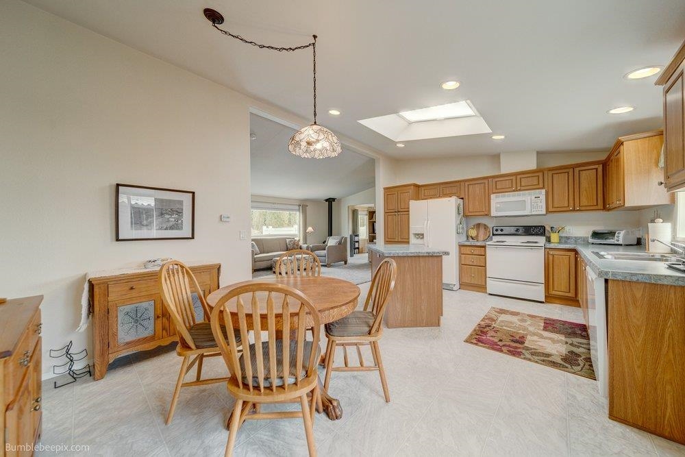 19414 East Augusta Lane Spokane Valley, WA 99016 - Photo 14 of 40