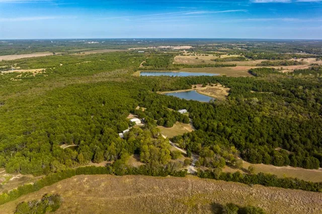 $1,800,000 | 1229 County Road 3105, Bonham, TX 75418