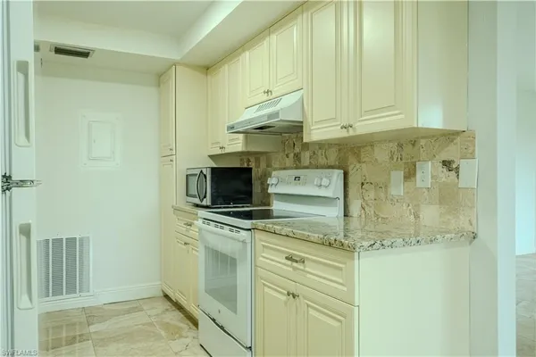 $1,650 | 3655 Boca Ciega Drive, Unit 201, Naples, FL 34112