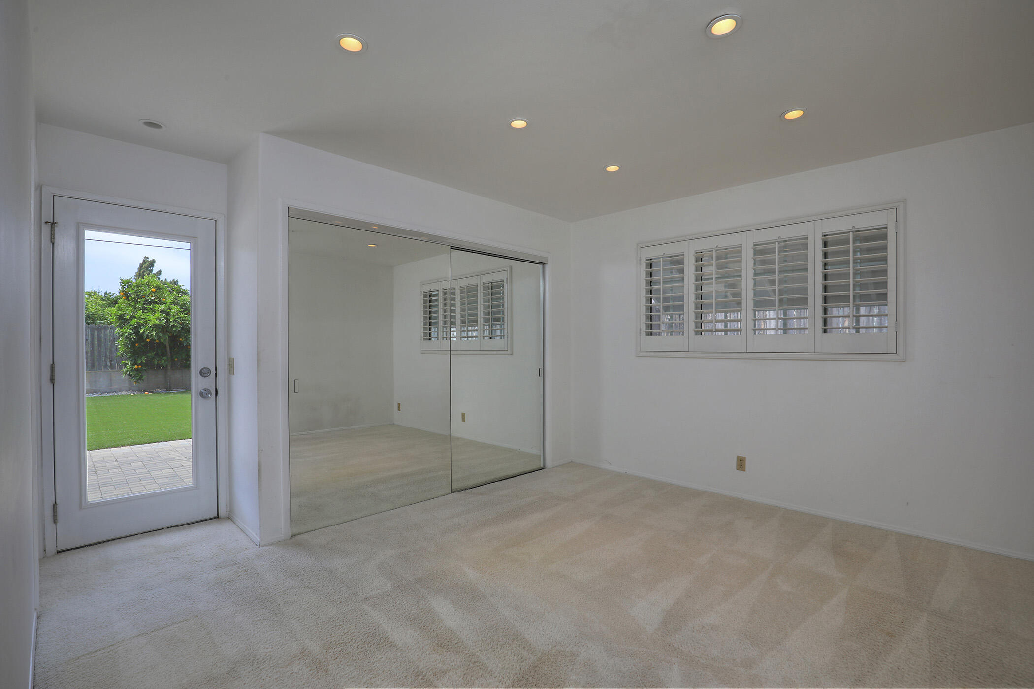 6231 Covington Way Goleta, CA 93117 - Photo 22 of 36 Primary bedoom