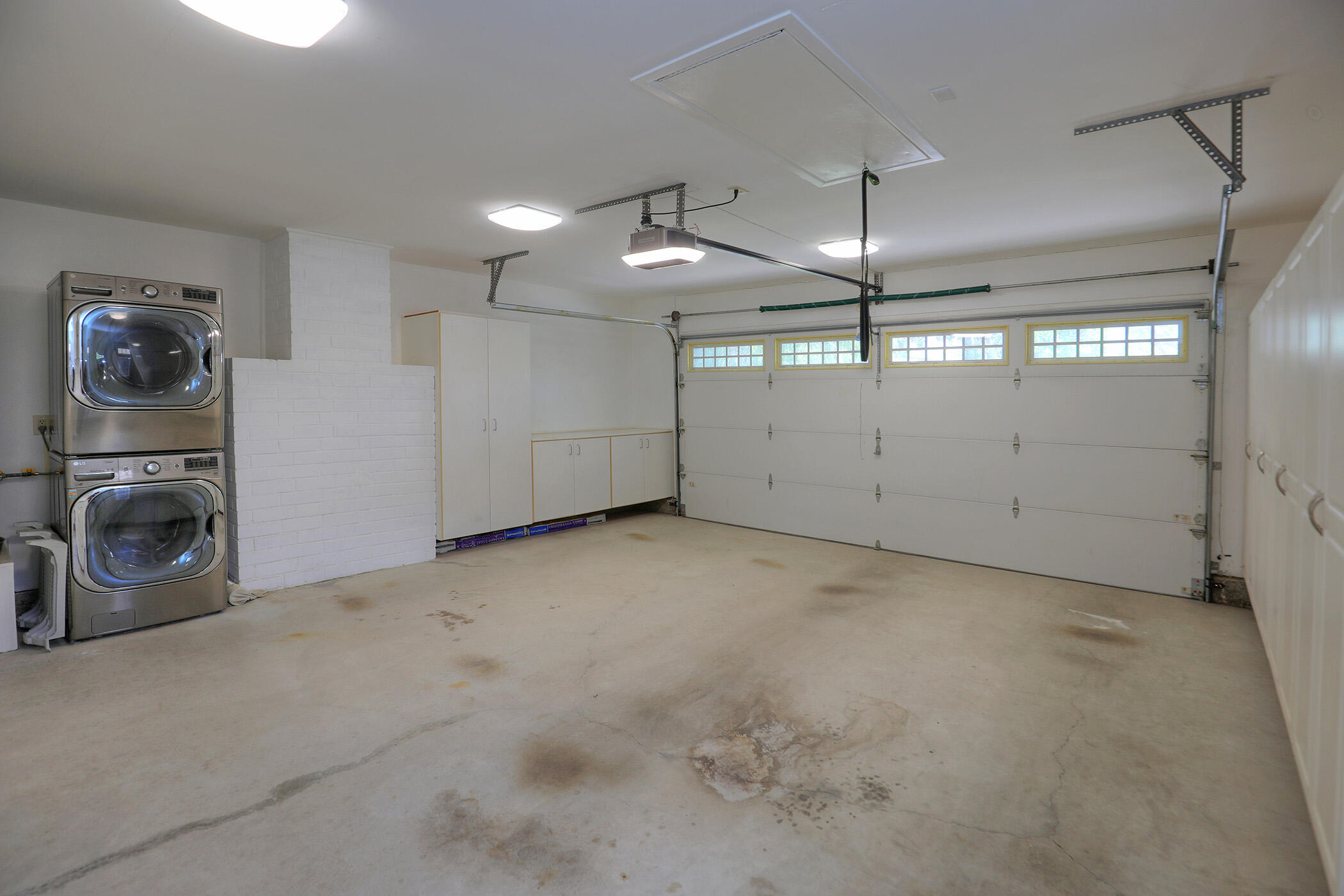 6231 Covington Way Goleta, CA 93117 - Photo 32 of 36 Garage - Laundry