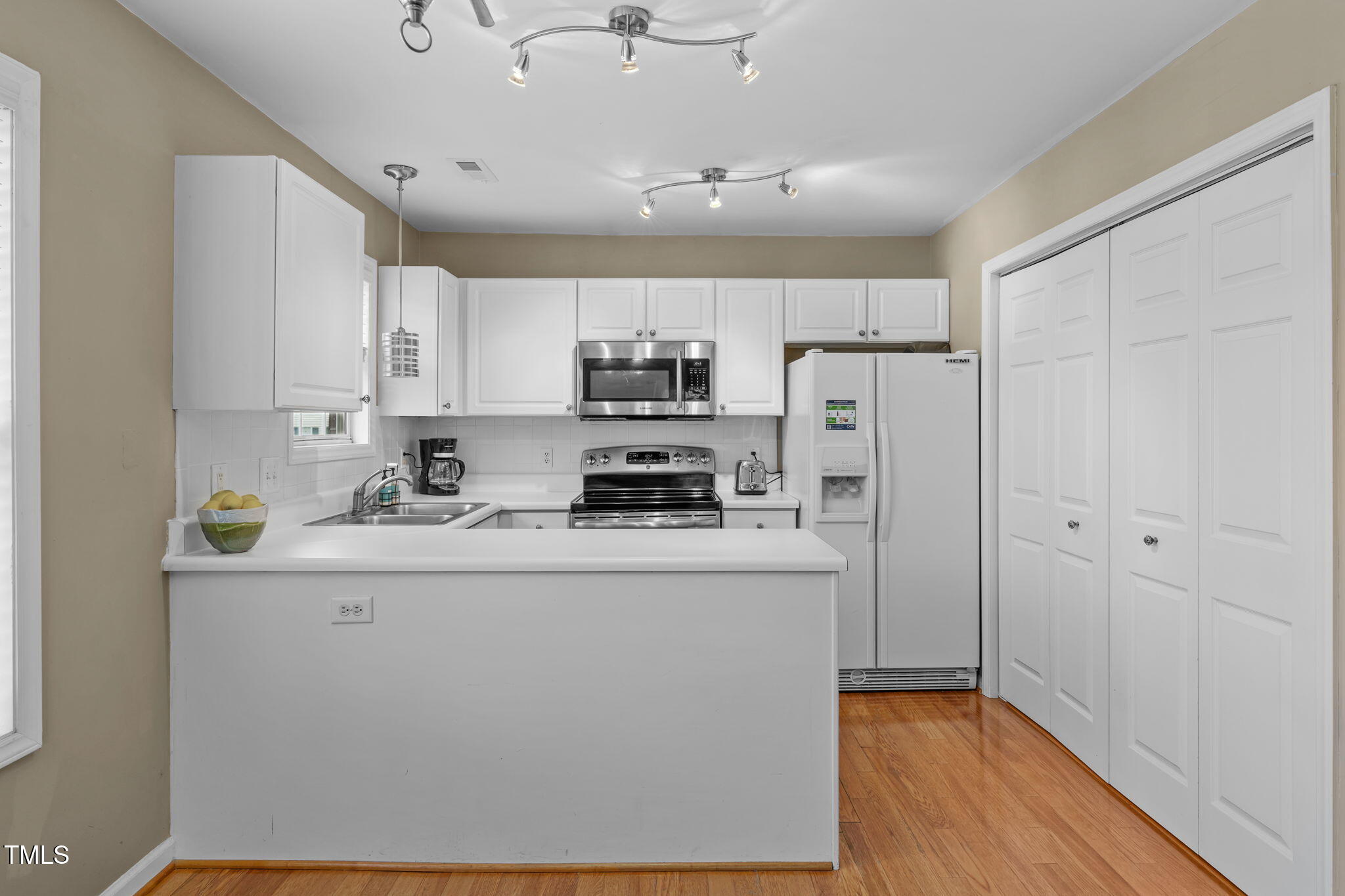 2523 Wellington Ridge Loop Cary, NC 27518 - Photo 16 of 22 A-14