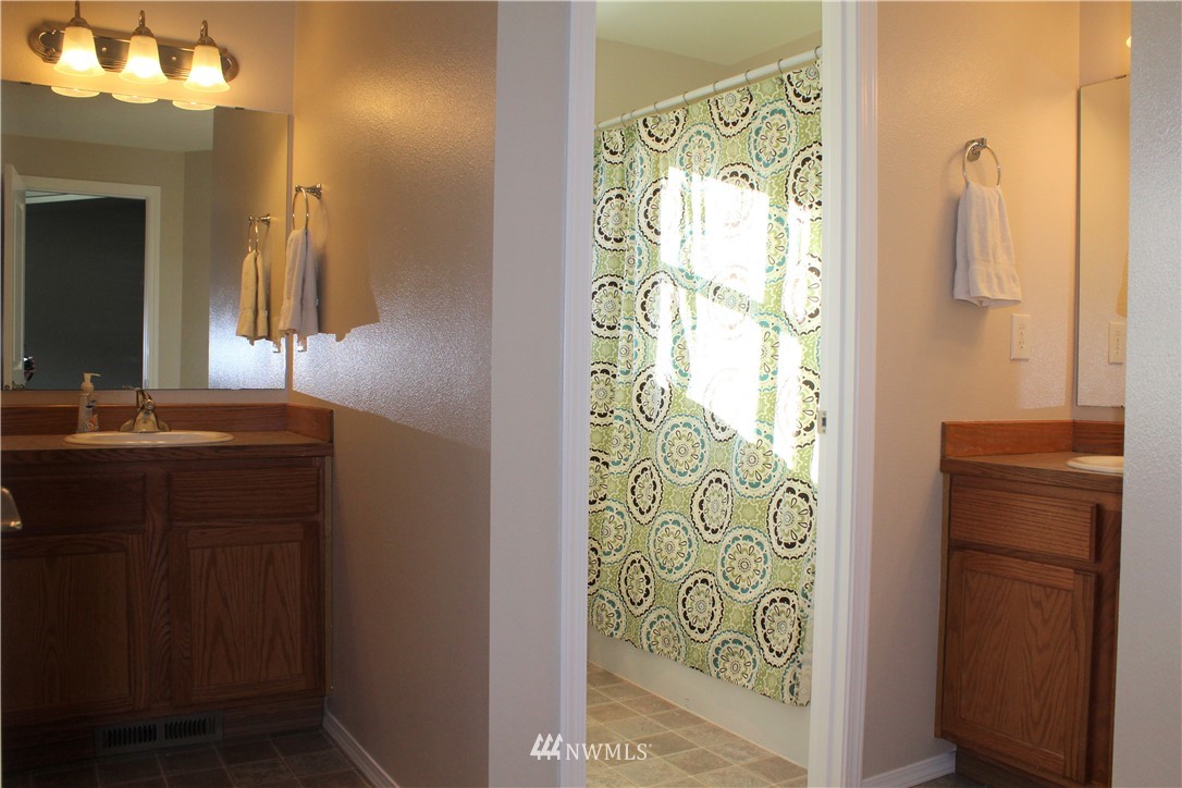 398 Elochoman Valley Road Cathlamet, WA 98612 - Photo 18 of 35 Gallery Image 18