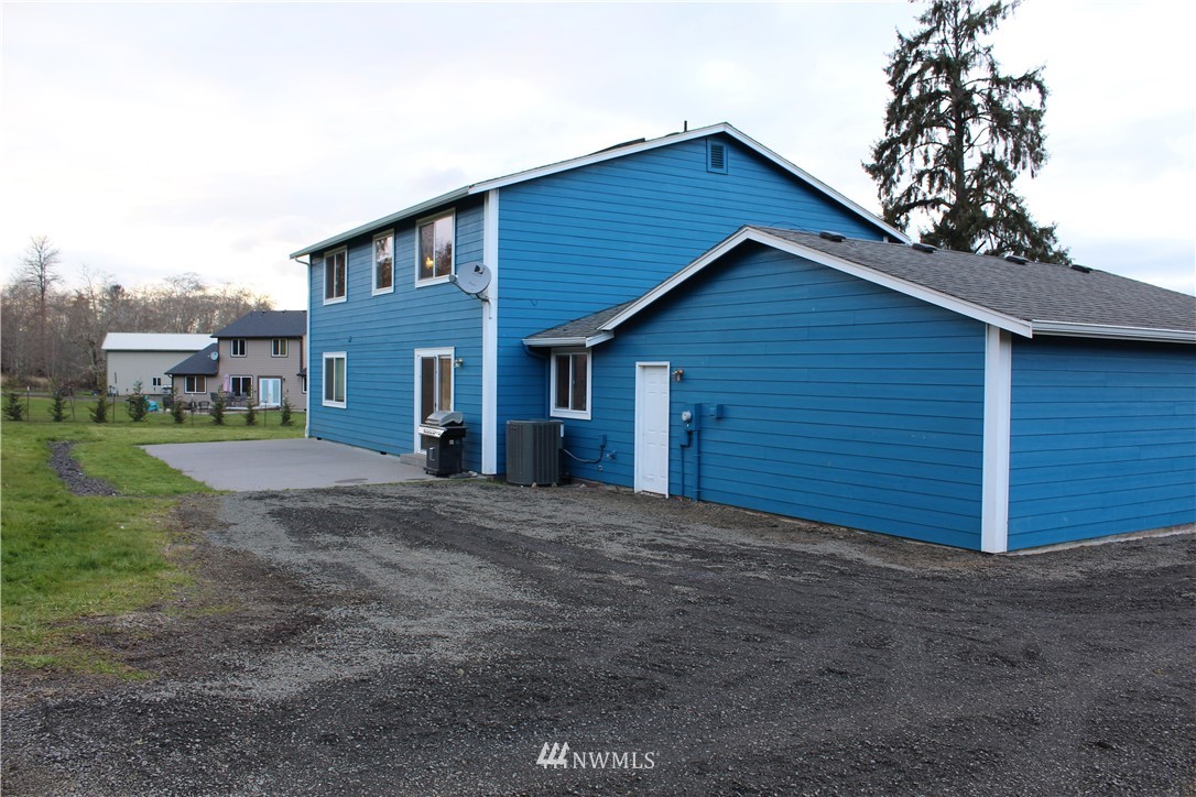 398 Elochoman Valley Road Cathlamet, WA 98612 - Photo 3 of 35 Gallery Image 3