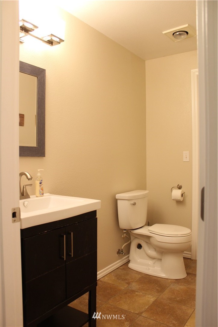 398 Elochoman Valley Road Cathlamet, WA 98612 - Photo 30 of 35 Gallery Image 30