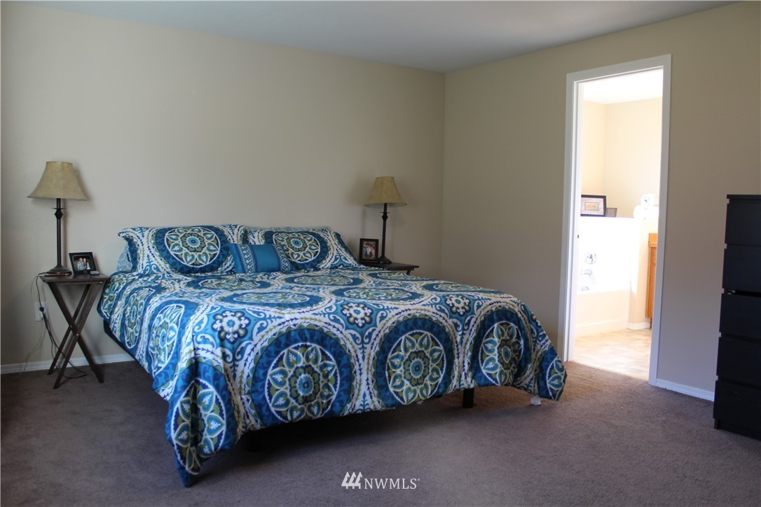 398 Elochoman Valley Road Cathlamet, WA 98612 - Photo 6 of 35 Gallery Image 6