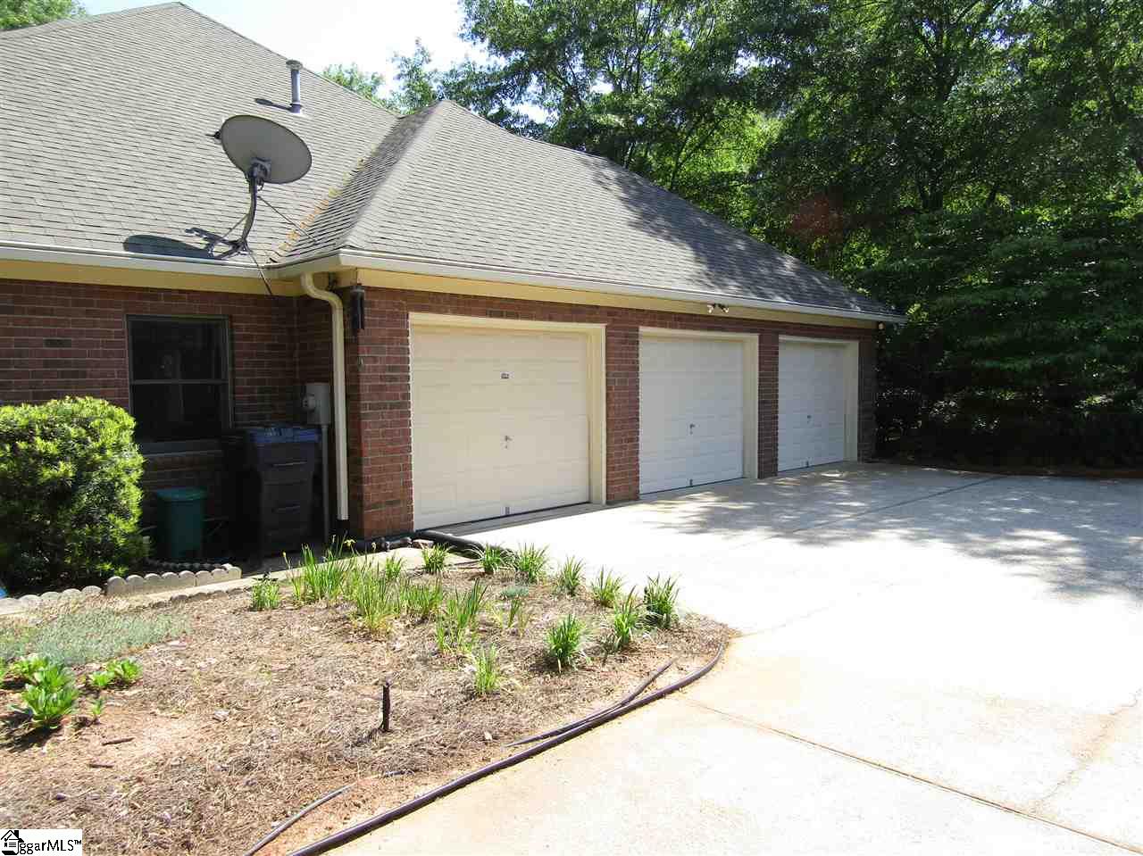 513 Upland Way Anderson, SC 29621 - Photo 34 of 36