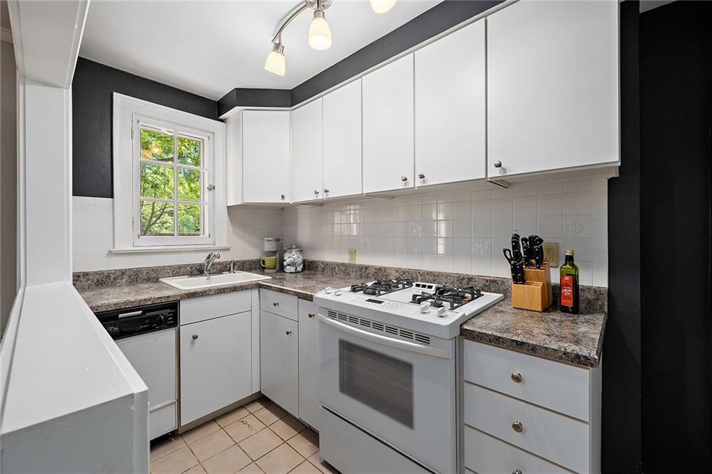 609 Olympia Road Pittsburgh, PA 15211 - Photo 11 of 24