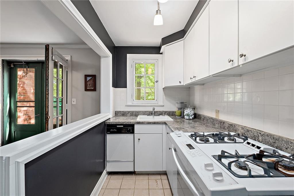 609 Olympia Road Pittsburgh, PA 15211 - Photo 10 of 24