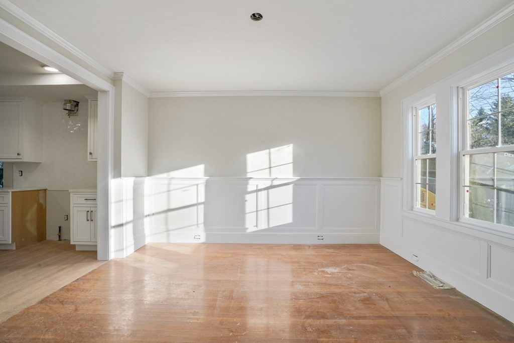 43 Sterling Road Westwood, MA 02090 - Photo 11 of 39 Gallery Image 11