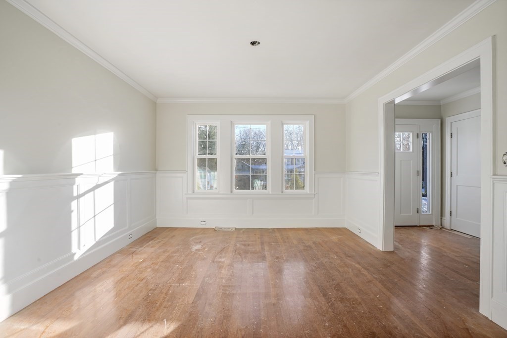 43 Sterling Road Westwood, MA 02090 - Photo 12 of 39 Gallery Image 12