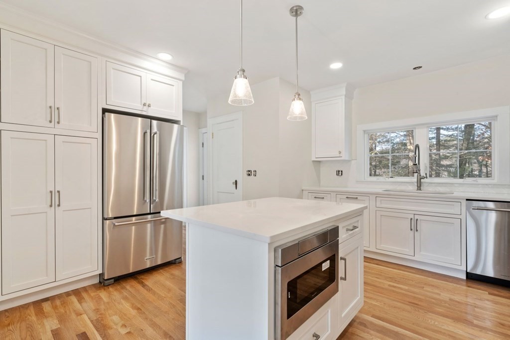43 Sterling Road Westwood, MA 02090 - Photo 16 of 39 Gallery Image 16