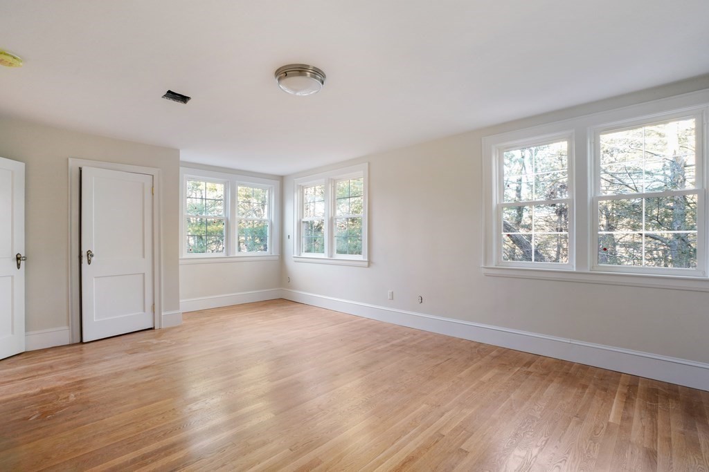 43 Sterling Road Westwood, MA 02090 - Photo 27 of 39 Gallery Image 27
