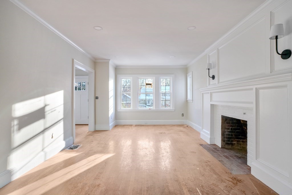 43 Sterling Road Westwood, MA 02090 - Photo 5 of 39 Gallery Image 5