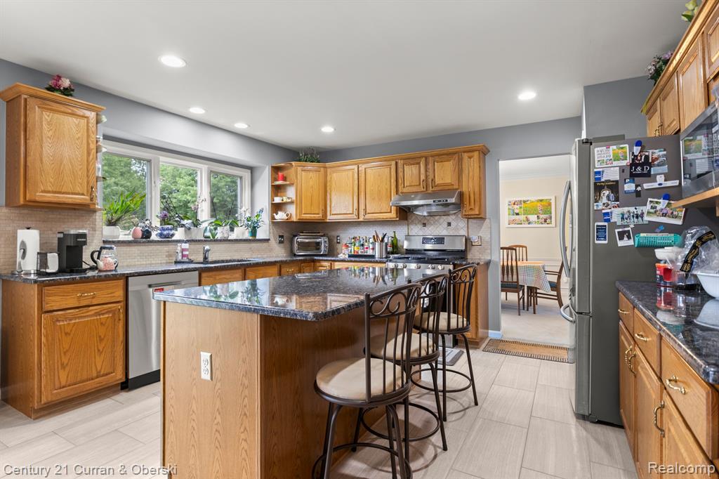 2843 Santia Road Troy, MI 48085 - Photo 15 of 57
