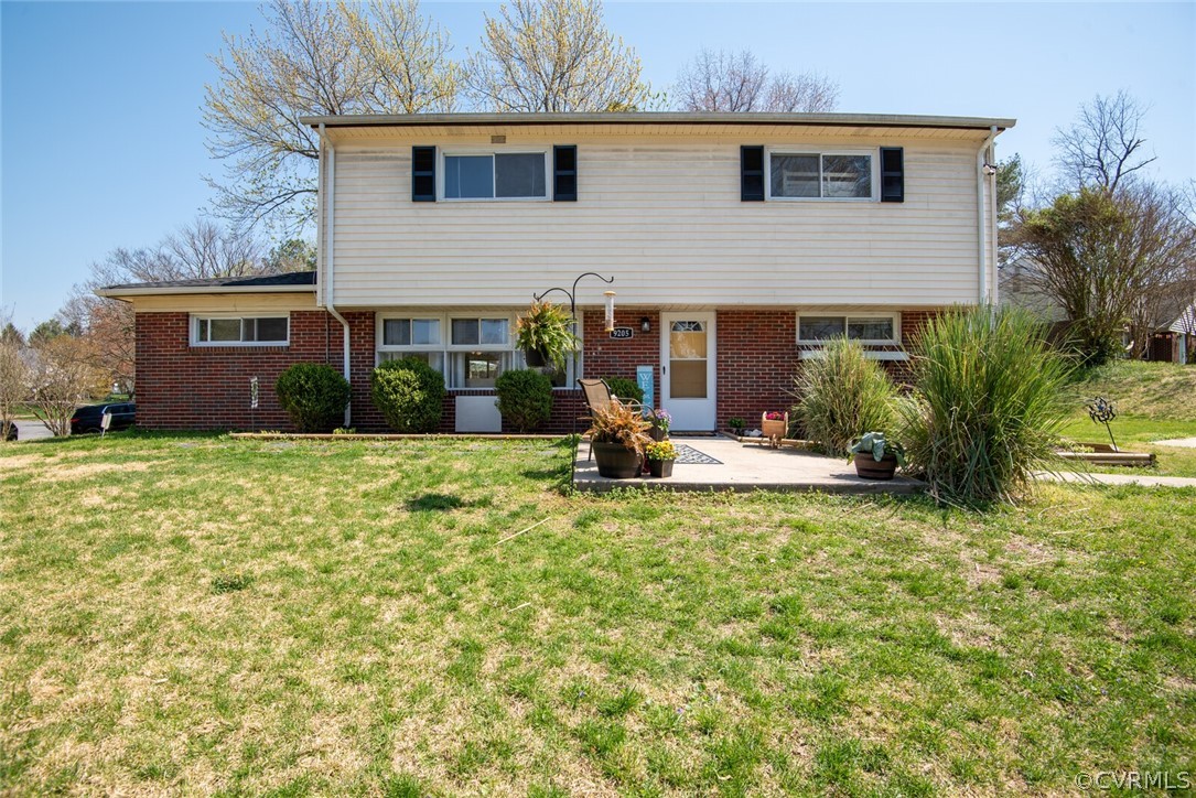 9205 Fisk Road Richmond, VA 23229 - Photo 1 of 30 Gallery Image 1