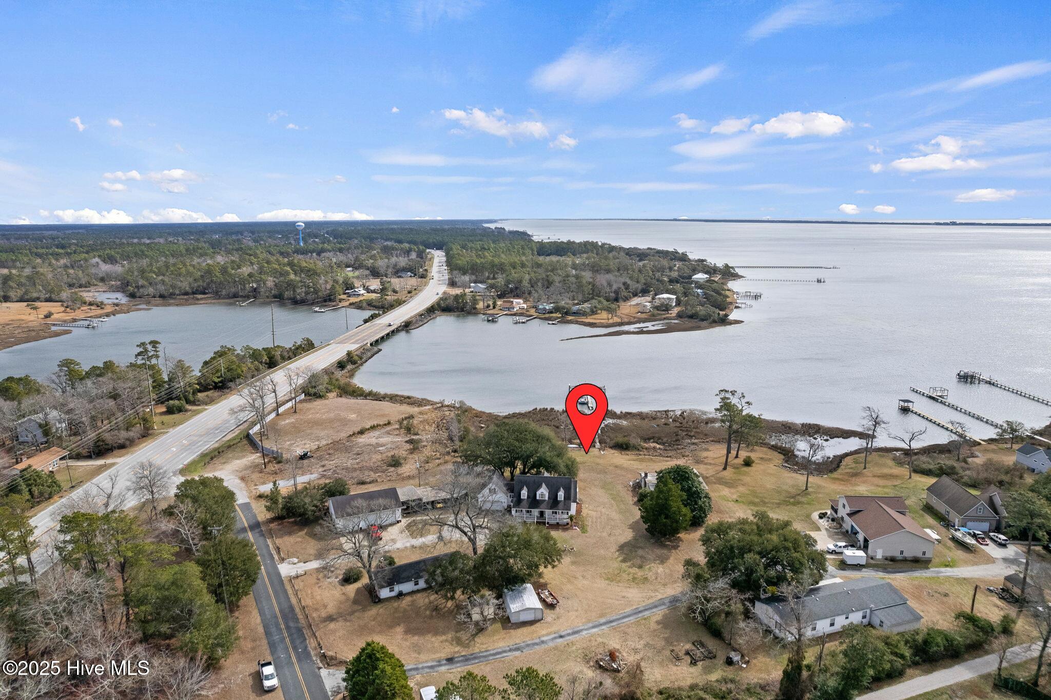 115 George Taylor Road Newport, NC 28570 - Photo 4 of 17 115 George Taylor Road