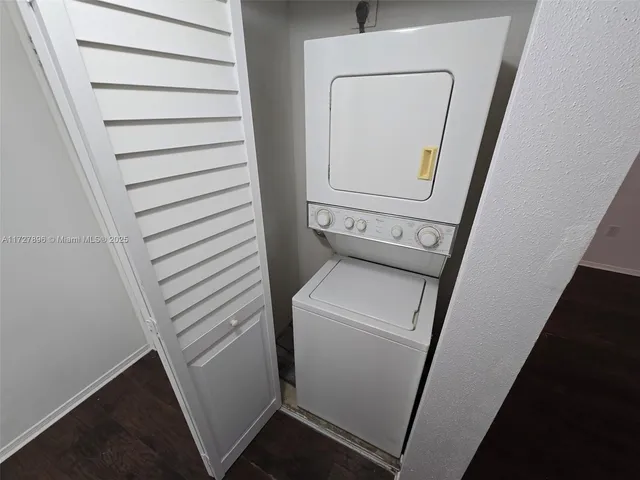 $179,000 | 2622 Northwest 33rd Street, Unit 2011, Oakland Park, FL 33309