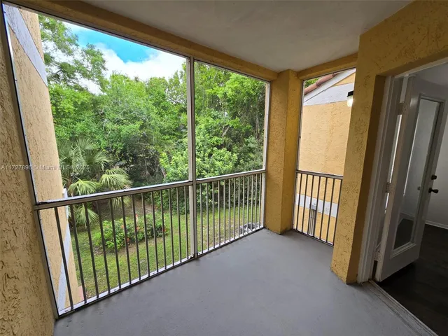 $179,000 | 2622 Northwest 33rd Street, Unit 2011, Oakland Park, FL 33309