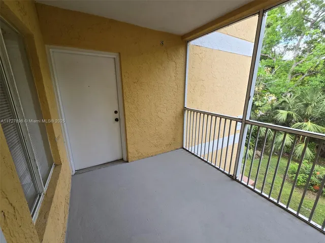 $179,000 | 2622 Northwest 33rd Street, Unit 2011, Oakland Park, FL 33309