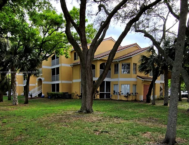 $179,000 | 2622 Northwest 33rd Street, Unit 2011, Oakland Park, FL 33309