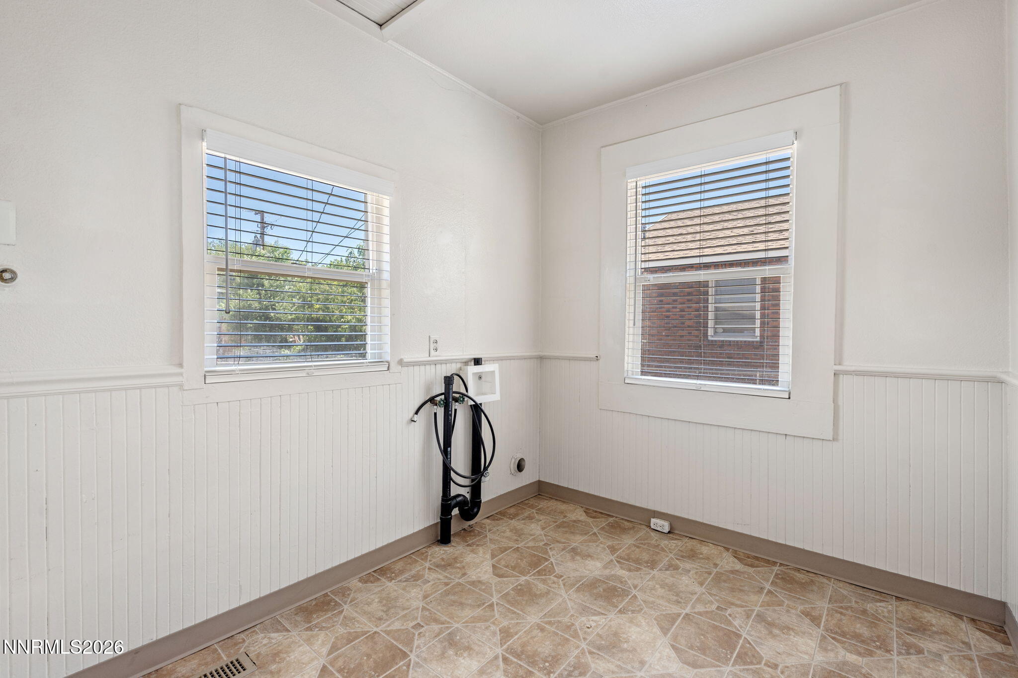 128 Keystone Avenue Reno, NV 89503 - Photo 15 of 34 11-web-or-mls-DSC09961
