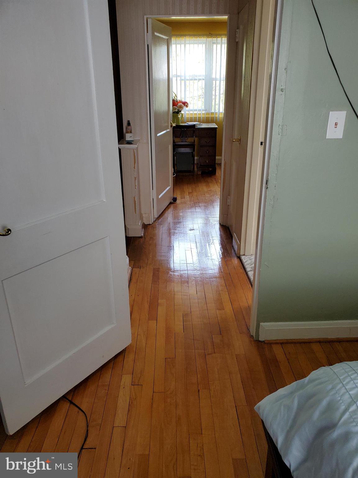 6934 Reisterstown Road Baltimore, MD 21215 - Photo 14 of 29 upper level