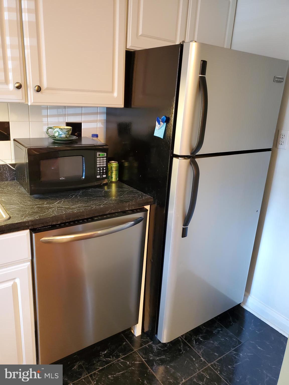 6934 Reisterstown Road Baltimore, MD 21215 - Photo 8 of 29 Kitchen