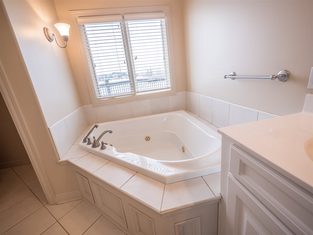 13610 Ridge Crest Crossing Fort Wayne, IN 46814 - Photo 8 of 36 Gallery Image 8