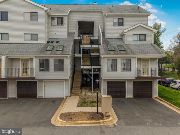 $180,000 | 1611 Carriage House Terrace, Unit 1611DD, Silver Spring, MD 20904