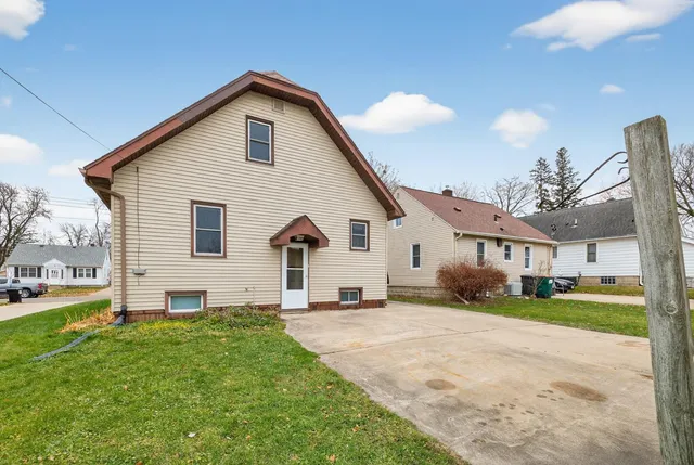 $249,000 | 1025 6th Avenue Southeast, Rochester, MN 55904