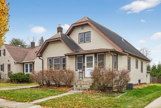 $249,000 | 1025 6th Avenue Southeast, Rochester, MN 55904