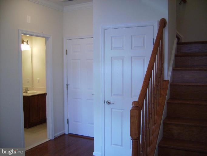 1312 Decatur Street Baltimore, MD 21230 - Photo 2 of 12 Entrance / Foyer