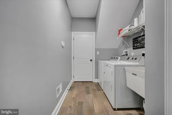 a view of utility room