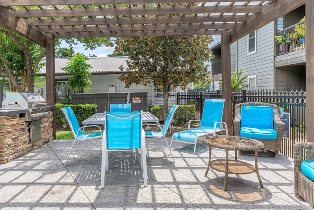 $1,000 | 265 El Dorado Boulevard, Unit 108, Webster, TX 77598