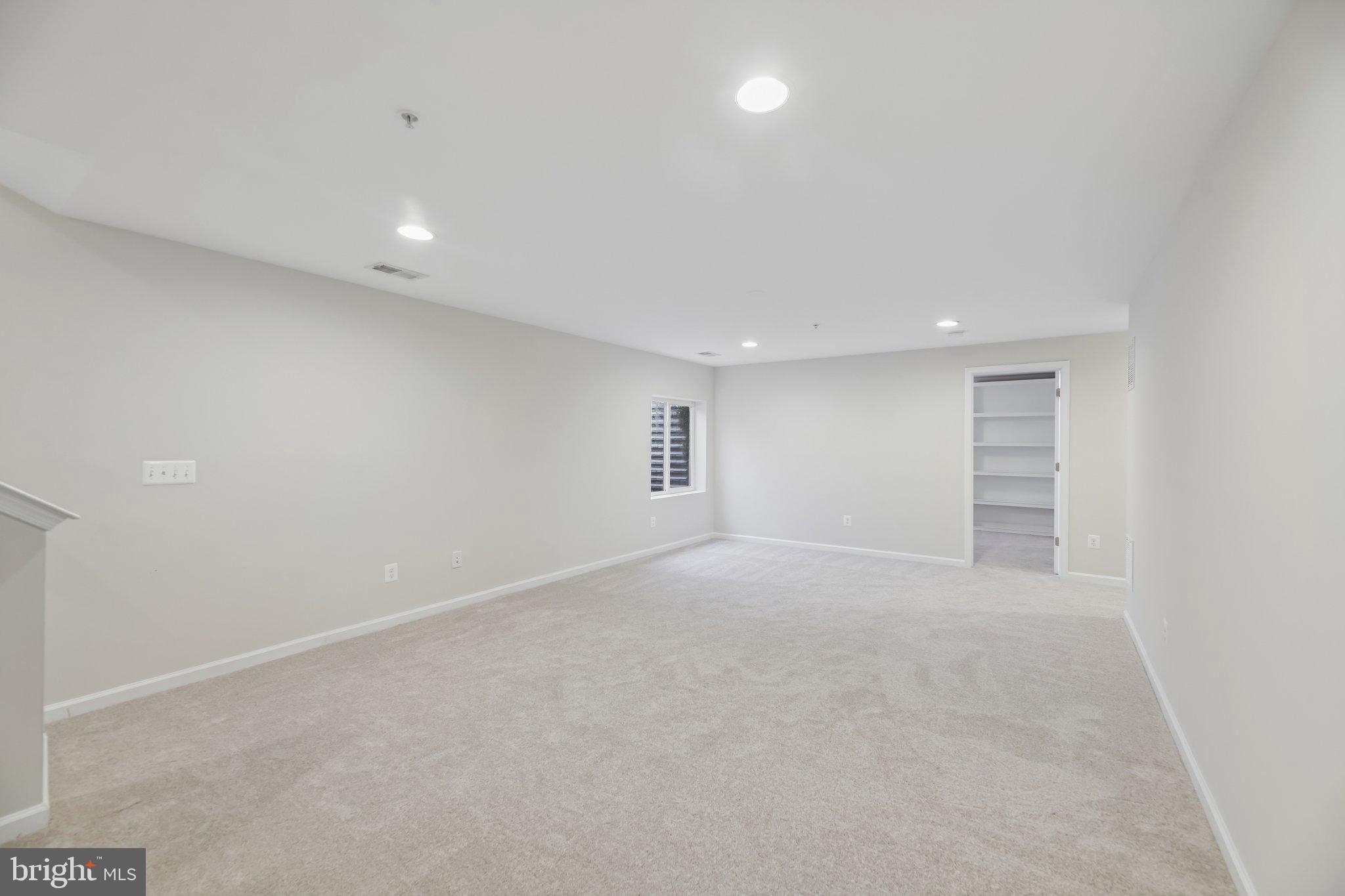 18267 Thunderbolt Road Dumfries, VA 22026 - Photo 42 of 54 Gallery Image 42