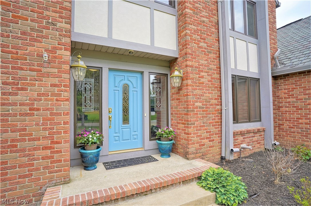 2549 Sourek Road Akron, OH 44333 - Photo 3 of 28 Welcome! Come visit and Come back to Stay!