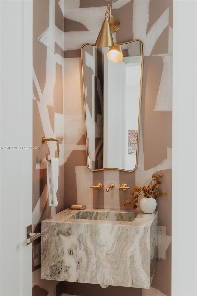 2300 Northeast 34th Court Lighthouse Point, FL 33064 - Photo 26 of 41