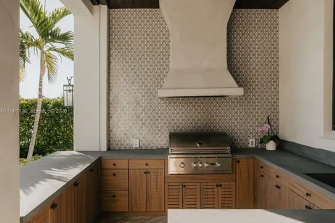 $9,990,000 | 2300 Northeast 34th Court, Lighthouse Point, FL 33064