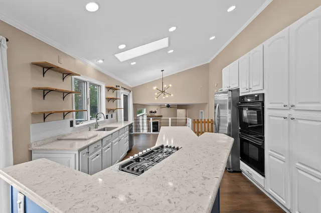 $429,900 | 1555 Villa Park Drive, Oshkosh, WI 54904