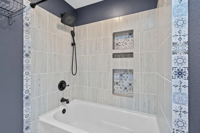 $429,900 | 1555 Villa Park Drive, Oshkosh, WI 54904