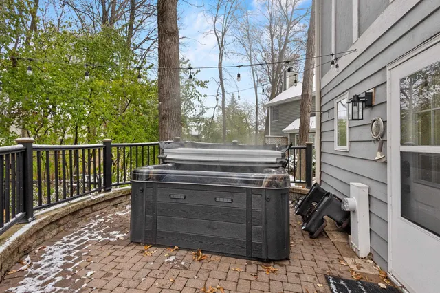 $429,900 | 1555 Villa Park Drive, Oshkosh, WI 54904