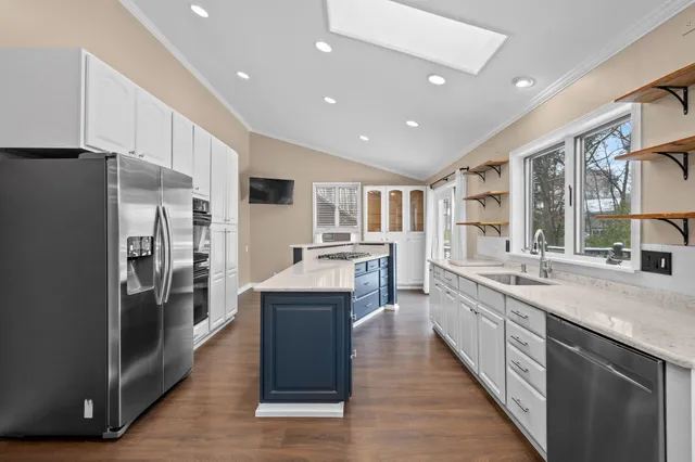 $429,900 | 1555 Villa Park Drive, Oshkosh, WI 54904