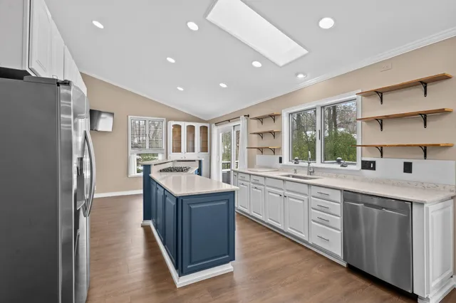 $429,900 | 1555 Villa Park Drive, Oshkosh, WI 54904