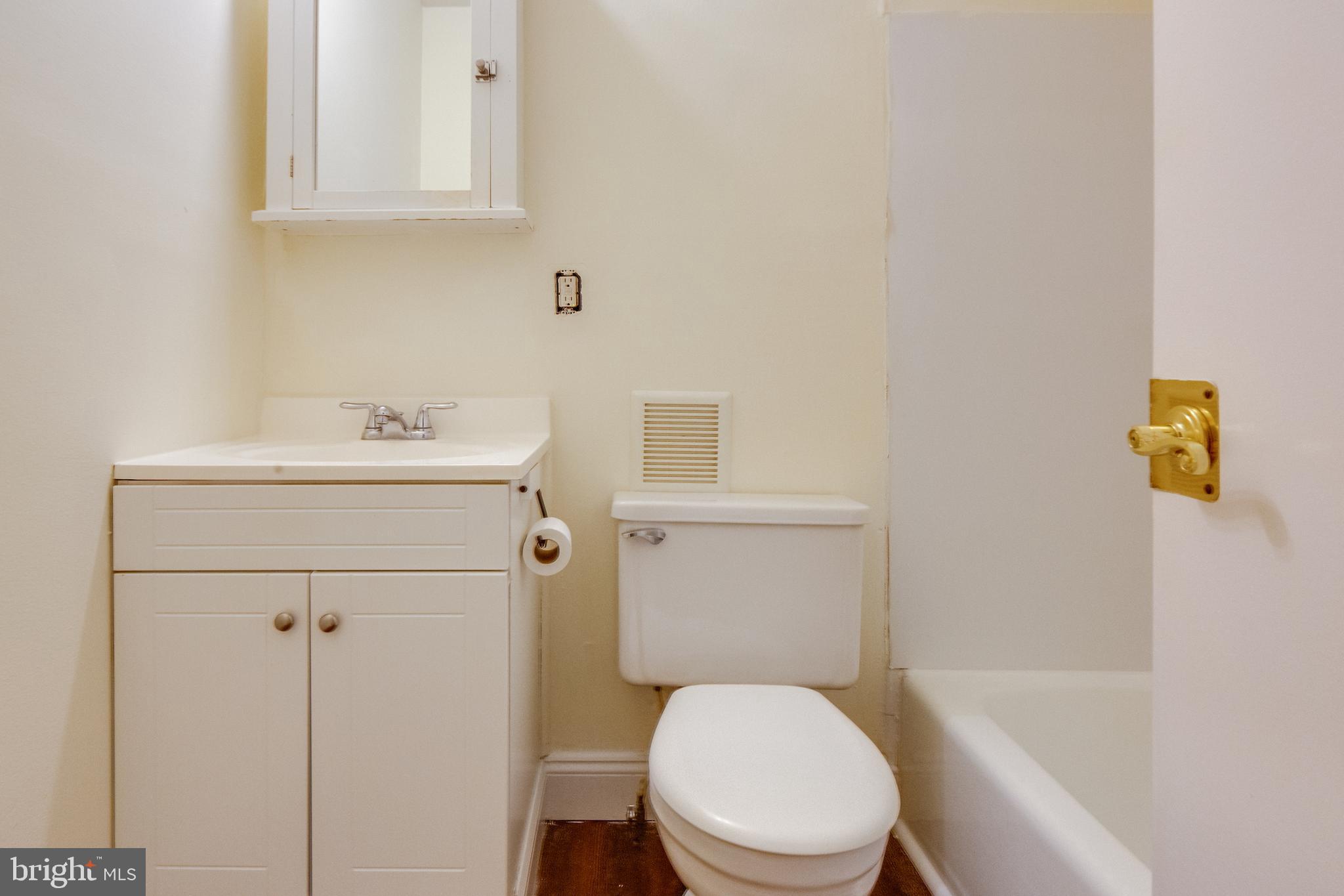306 Green Street Philadelphia, PA 19123 - Photo 11 of 33