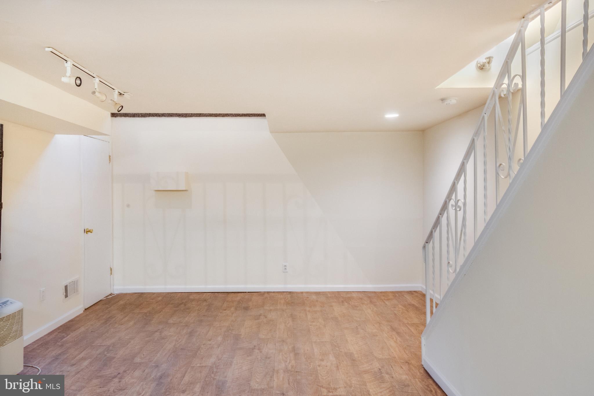 306 Green Street Philadelphia, PA 19123 - Photo 13 of 33