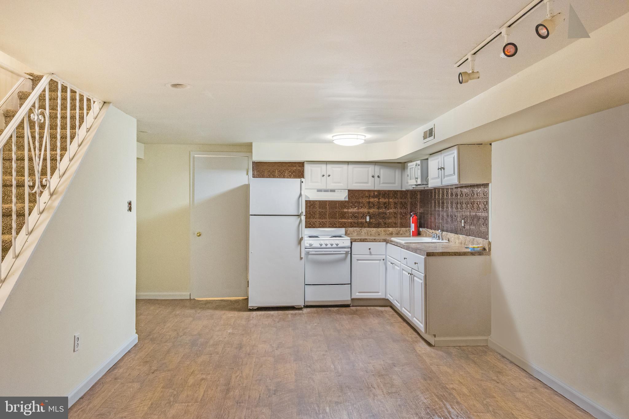 306 Green Street Philadelphia, PA 19123 - Photo 15 of 33