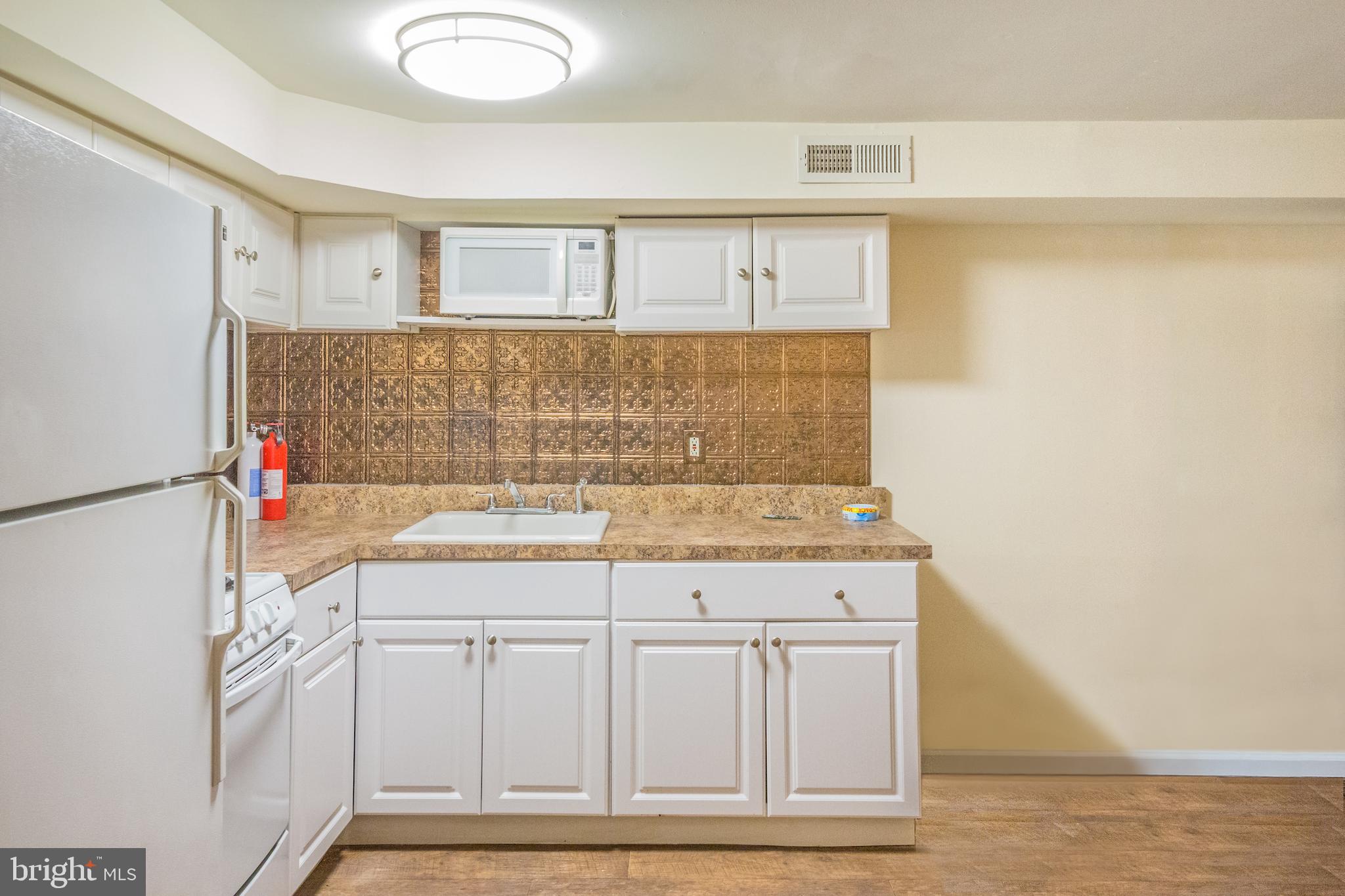 306 Green Street Philadelphia, PA 19123 - Photo 16 of 33