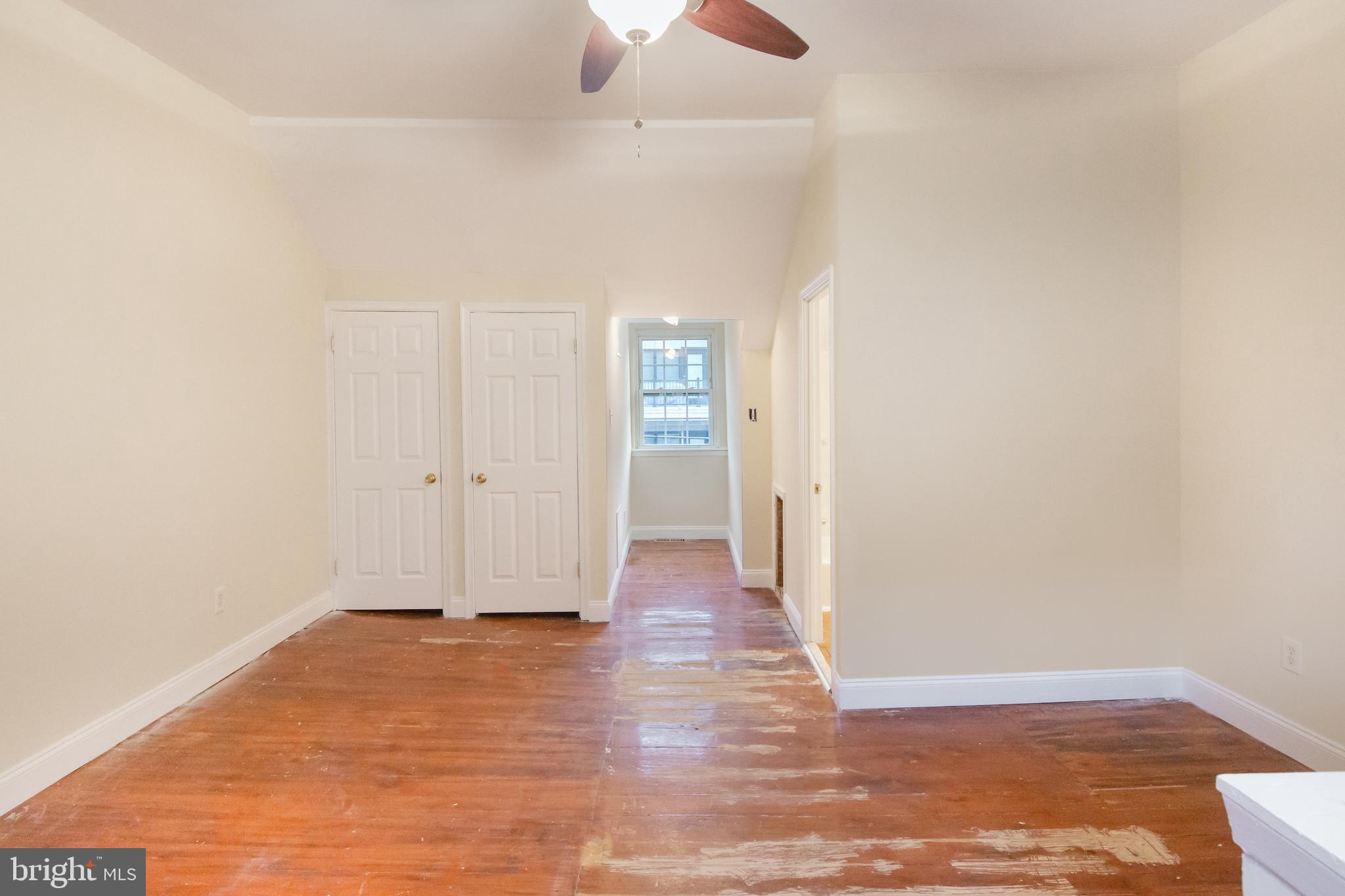 306 Green Street Philadelphia, PA 19123 - Photo 32 of 33